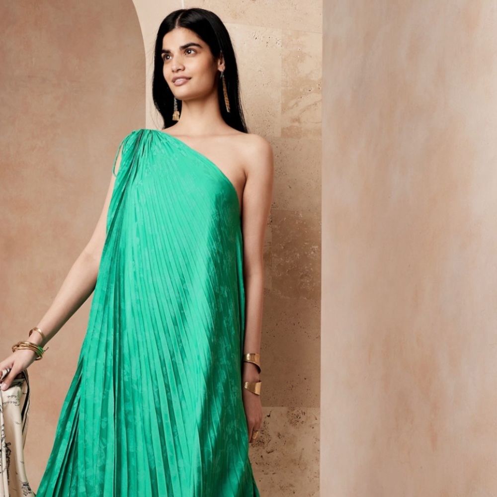 NWT Banana Republic Radiant One Shoulder Dress in Cabana Green